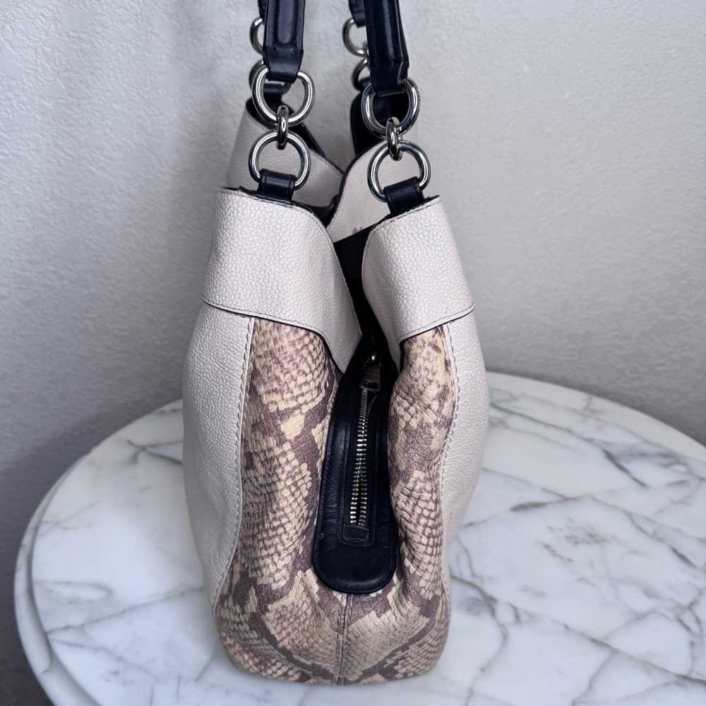 Coach Genuine cream soft leather “Lexy” Shoulder Bag, snake embossed accents EUC - Picture 9 of 9